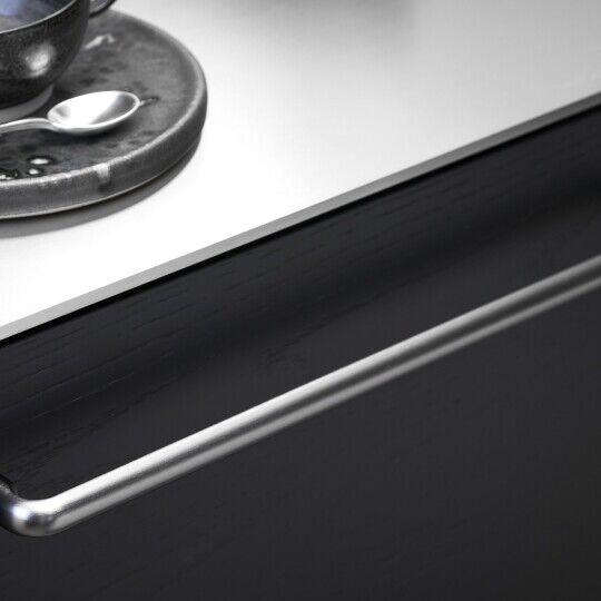 Greep Carve Gun Metal 160mm en 320mm