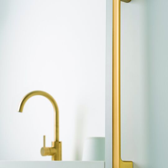 Greep Luv Mat messing geborsteld  de greep is leverbaar in 2 boorafstanden