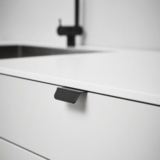 Profiel Detail Mat zwart geborsteld leverbaar in 2 lengte maten